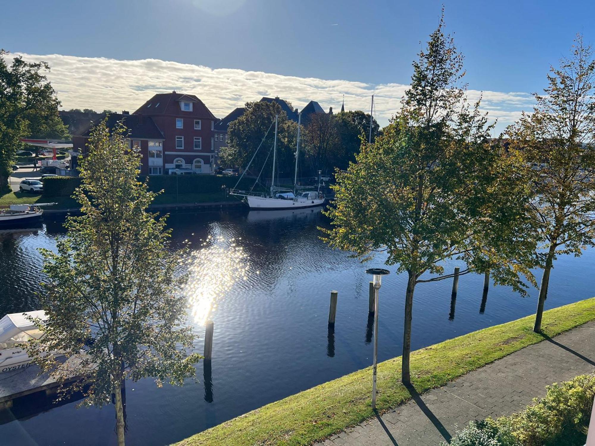 Gemuetliches Studio Im Stadtkern Mit Kanalblick เอมเดน ภายนอก รูปภาพ